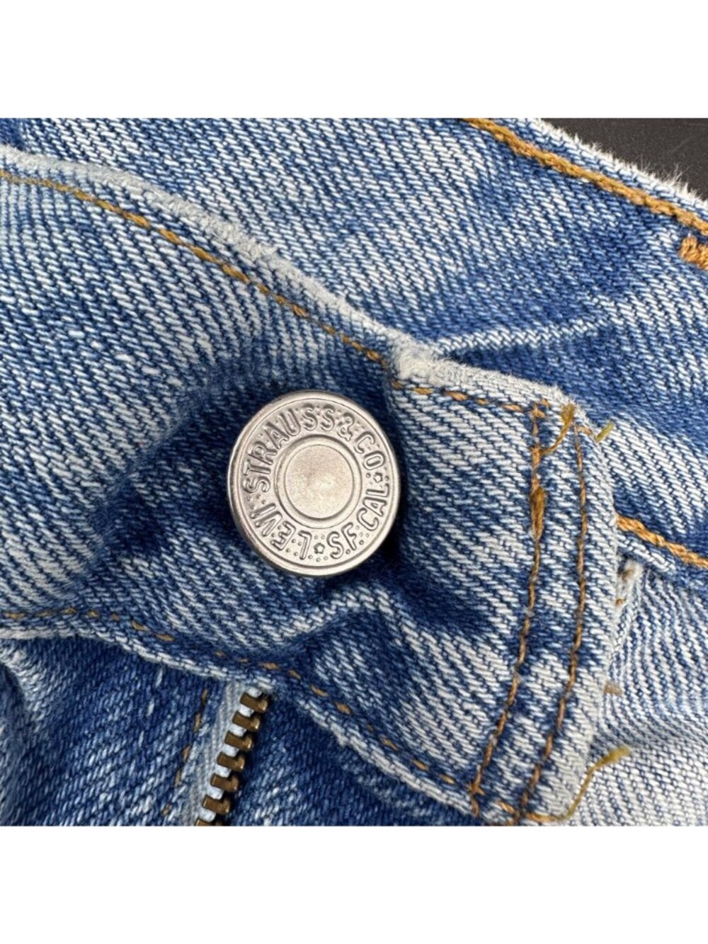 Vintage Levis 512 Slim Fit Tapered Leg Jeans Size 12 USA Light Denim Mom Style - Picture 5 of 11
